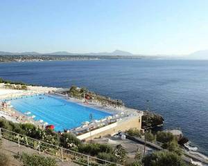 Perla del Golfo Resort