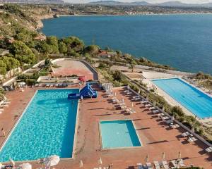 Perla del Golfo Resort