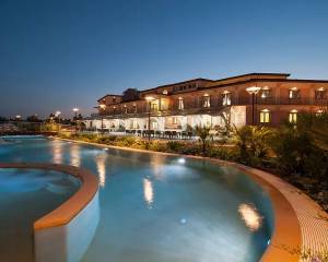 L'Araba Fenice Hotel & Resort