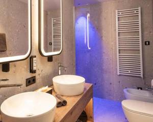 Corones Suites