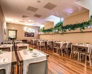 Al Manthia Hotel