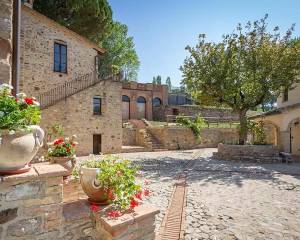 Borgo Pulciano