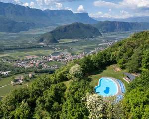 Hotel & Restaurant Tenz