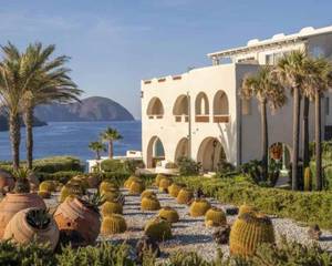Therasia Resort Sea & Spa