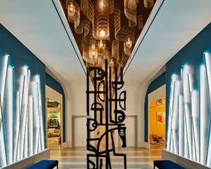 de Bonart Naples, Curio Collection by Hilton