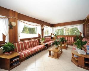 Hotel Bucaneve