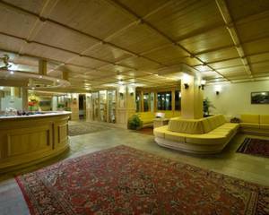 Boscone Suite Hotel