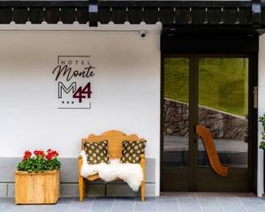 Hotel Monte44