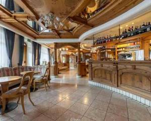 Family Hotel La Perla