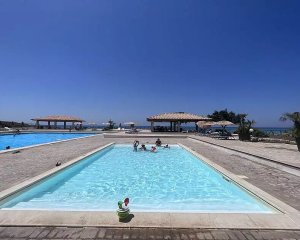 Kamarina Resort