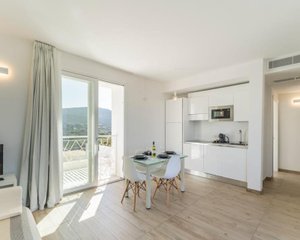 Capo Falcone Charming Apartments