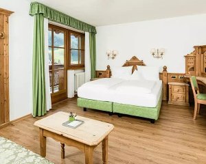 Hotel Almhof Call
