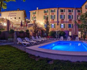 Hotel Corona