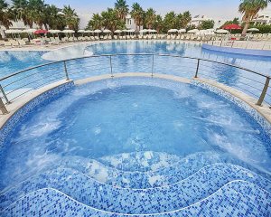 Riva Marina Resort