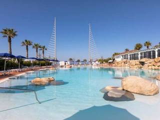 Phi Hotel Sighientu
