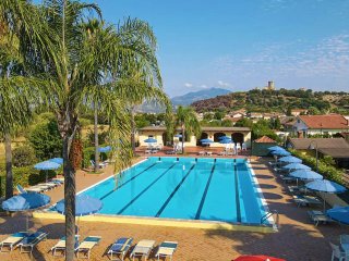 Solone Beach Hotel