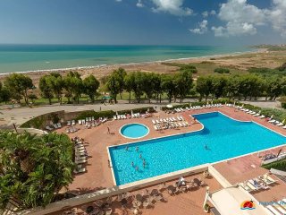 Paradise Beach Resort