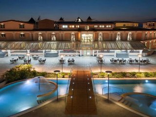 L'Araba Fenice Hotel & Resort