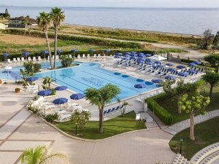 Hotel Village Paradise