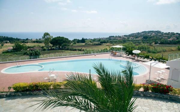 Luzia Agriresort