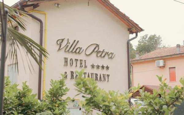 Hotel Villa Petra