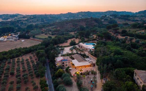 Leano Agriresort