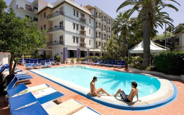 Hotel Caravel