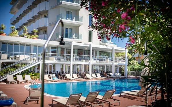 Hotel Garden Sea