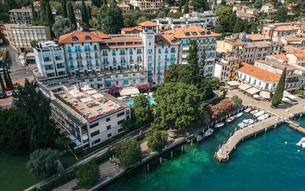 Hotel Savoy Palace