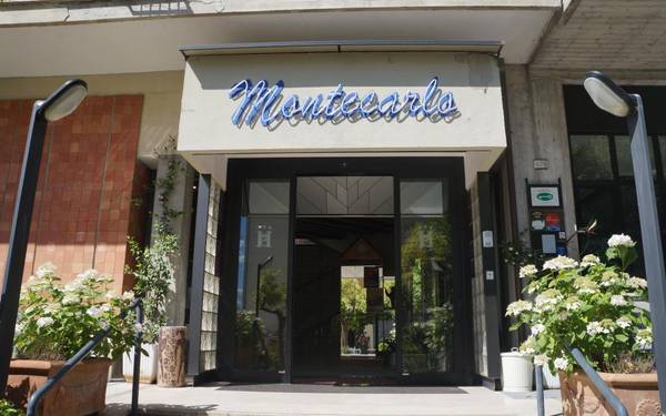 Hotel Montecarlo