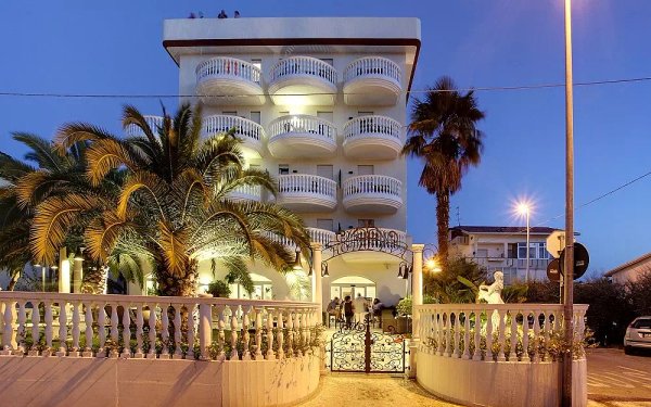 Hotel Eva