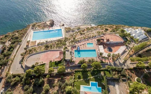 Perla del Golfo Resort