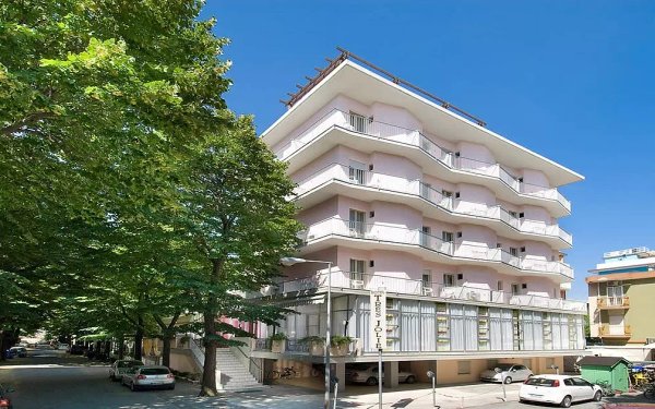 Hotel Tres Jolie