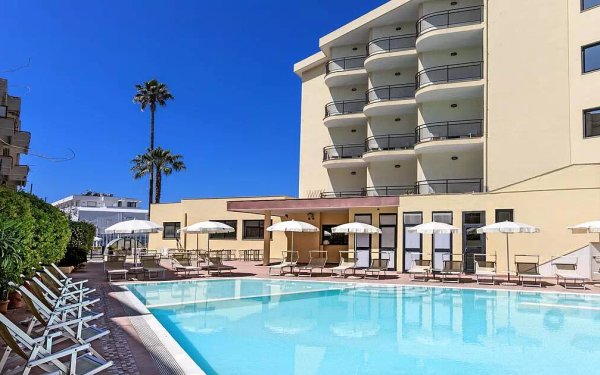 Rina Hotel