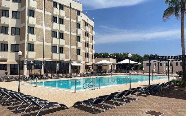 AH Club Ara Solis Hotel