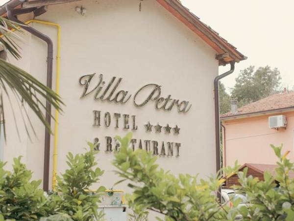 Hotel Villa Petra