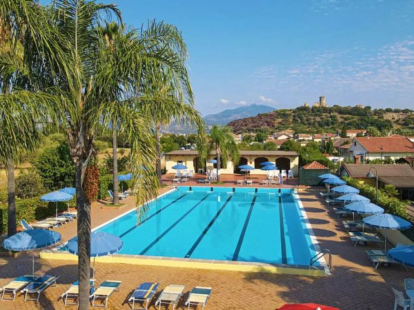 Solone Beach Hotel