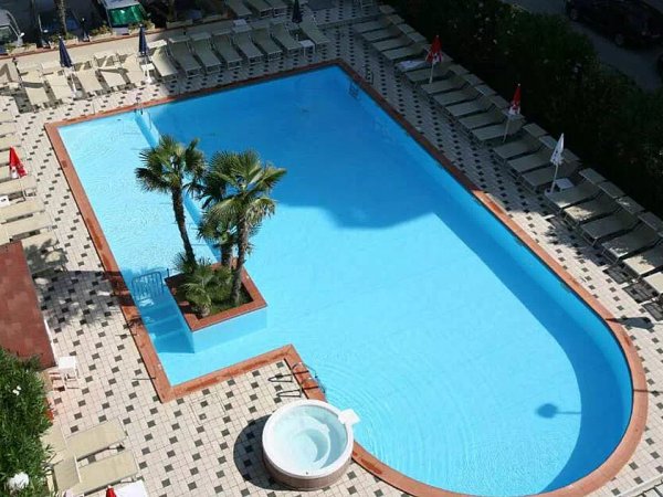 Hotel de Paris