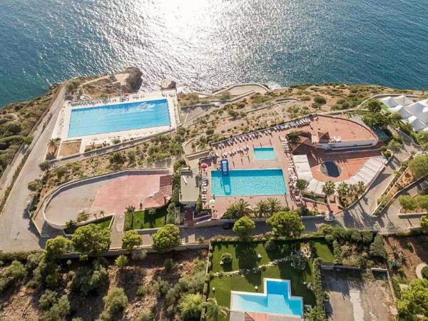 Perla del Golfo Resort