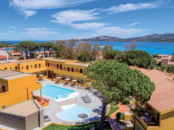 Blu Hotel Laconia Village