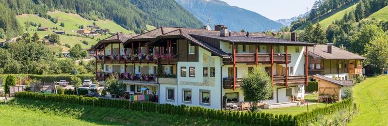 L'hotel in estate
