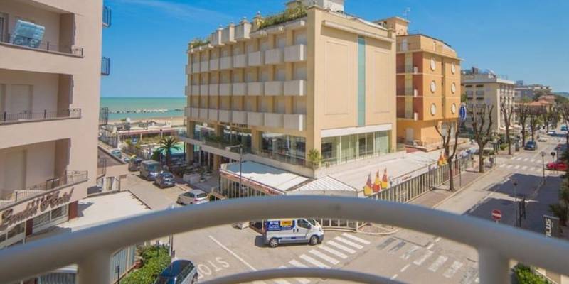 Mediterraneo Hotel & Suites