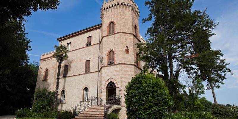 Castello Montegiove Country House