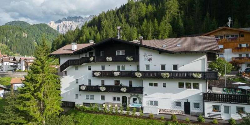 Hotel Monte44