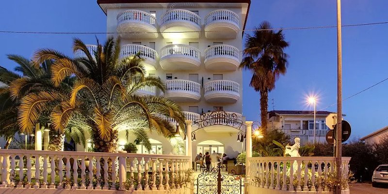 Hotel Eva