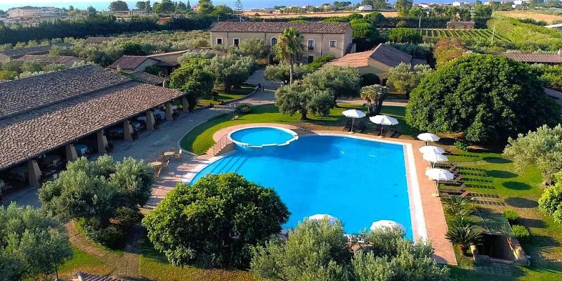 Borghetto Beach Club Resort
