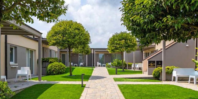 Aurora ApartHotel